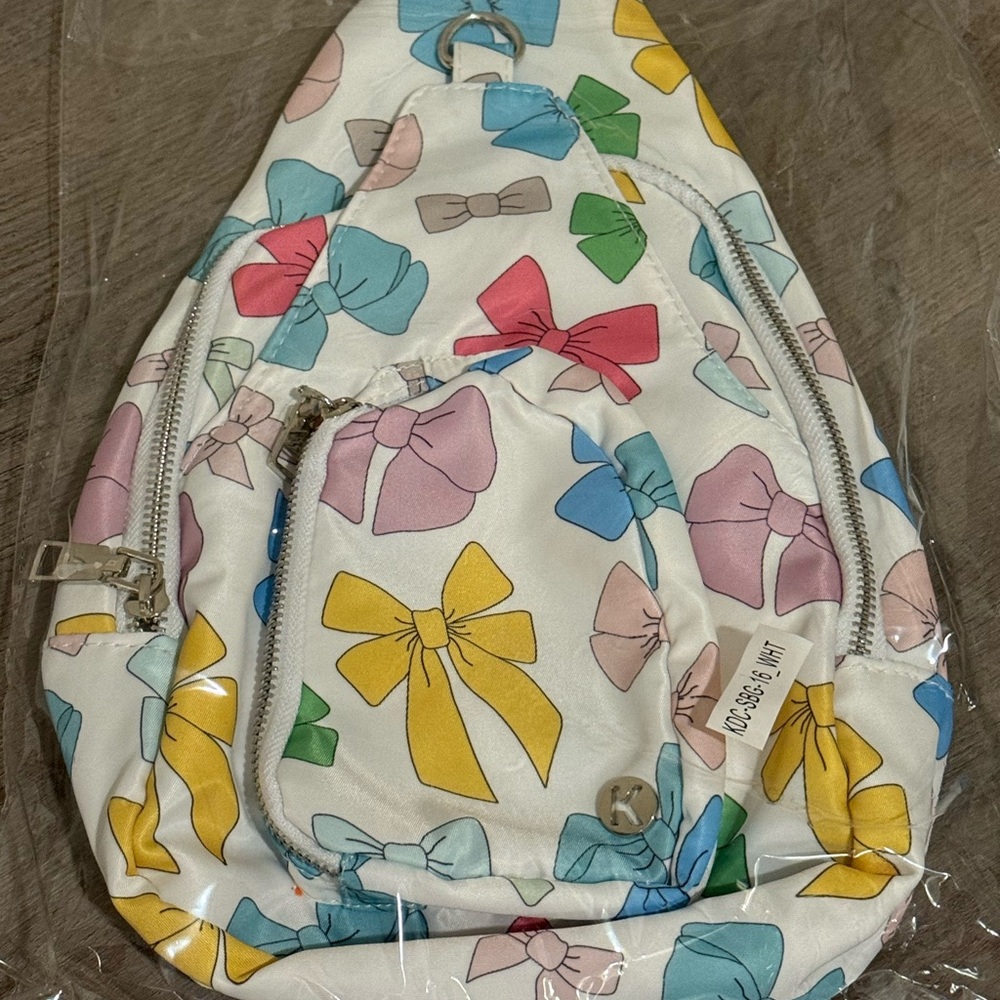 NWT Katydid White Crossbody Bag with Colorful Bow Print - Picture 3 of 4